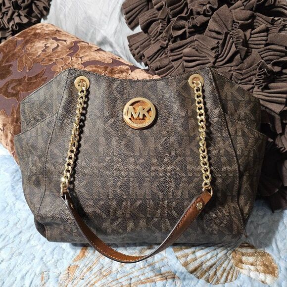 Michael Kors Jet Set Chain Tote Purse - Picture 1 of 9